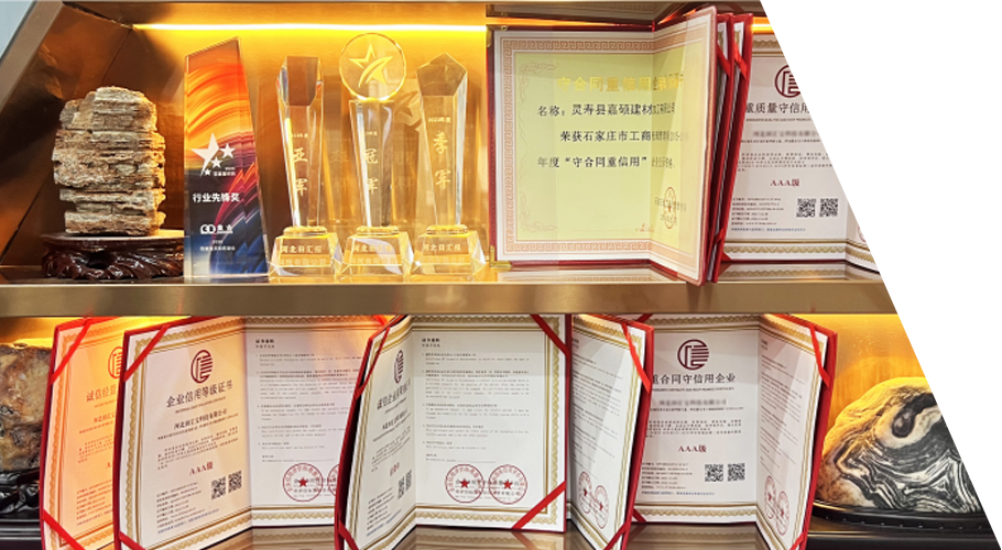 把公司做小,把產品做精 <br>把市場做大,把服務做好